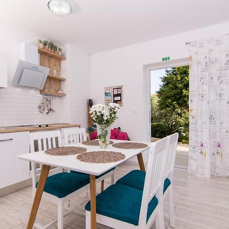 Apartman Sun Solin Daire Dış mekan fotoğraf